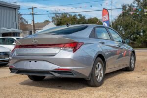 2021 Hyundai Elantra SE Sedan 4D