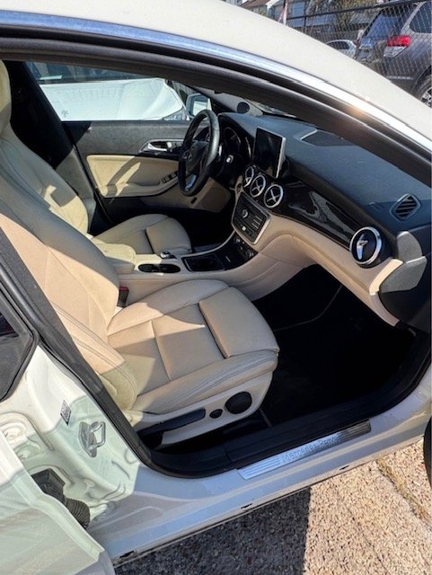 2016 Mercedez-Benz Cla-250